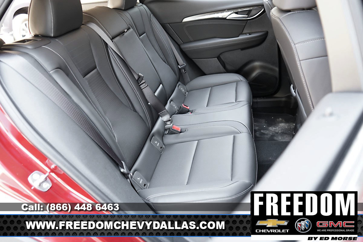 Used 2024 Buick Envision Preferred image 15