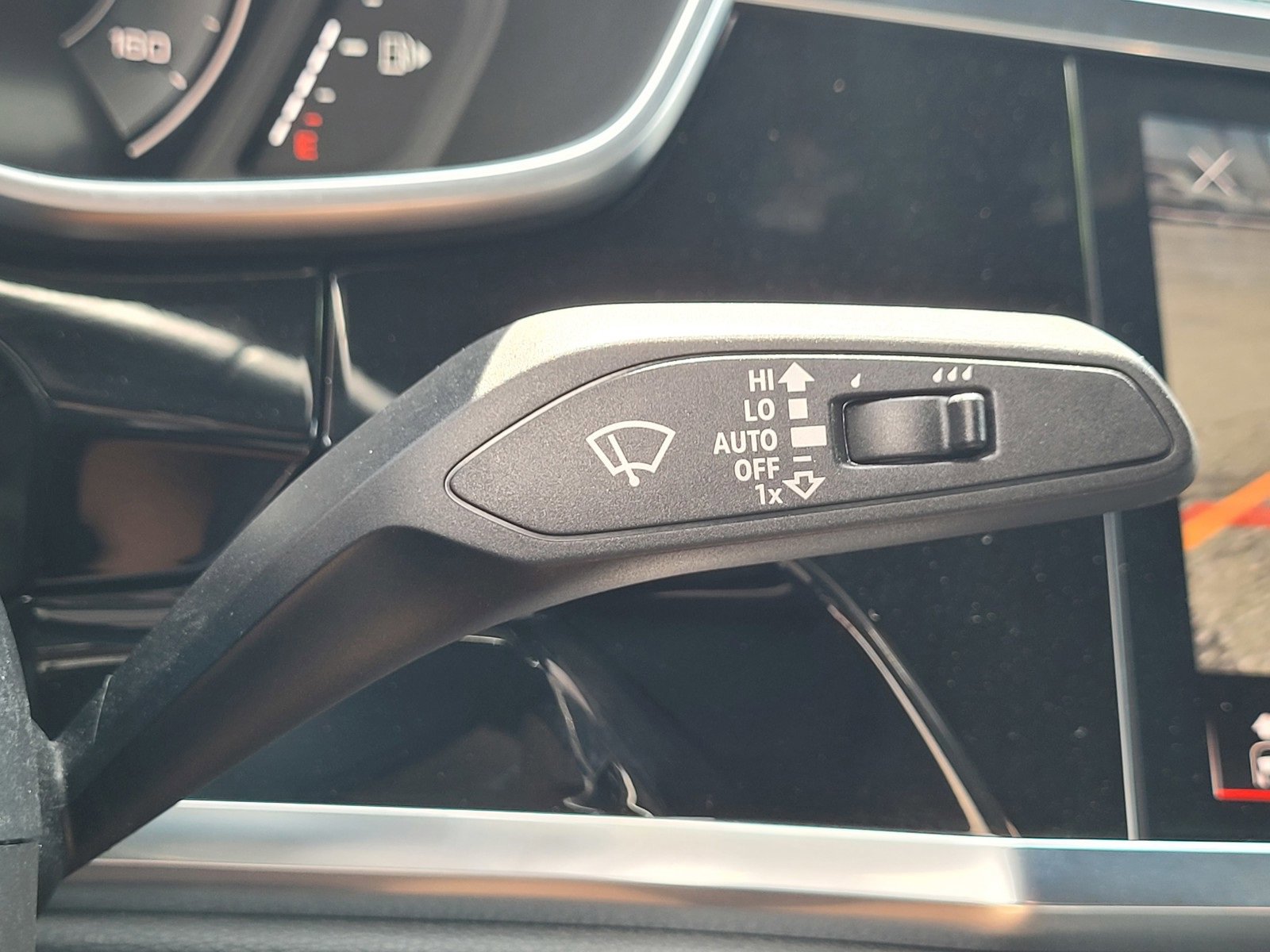 Used 2024 Audi Q3 2.0T Premium Plus w/ Premium Plus Package image 28