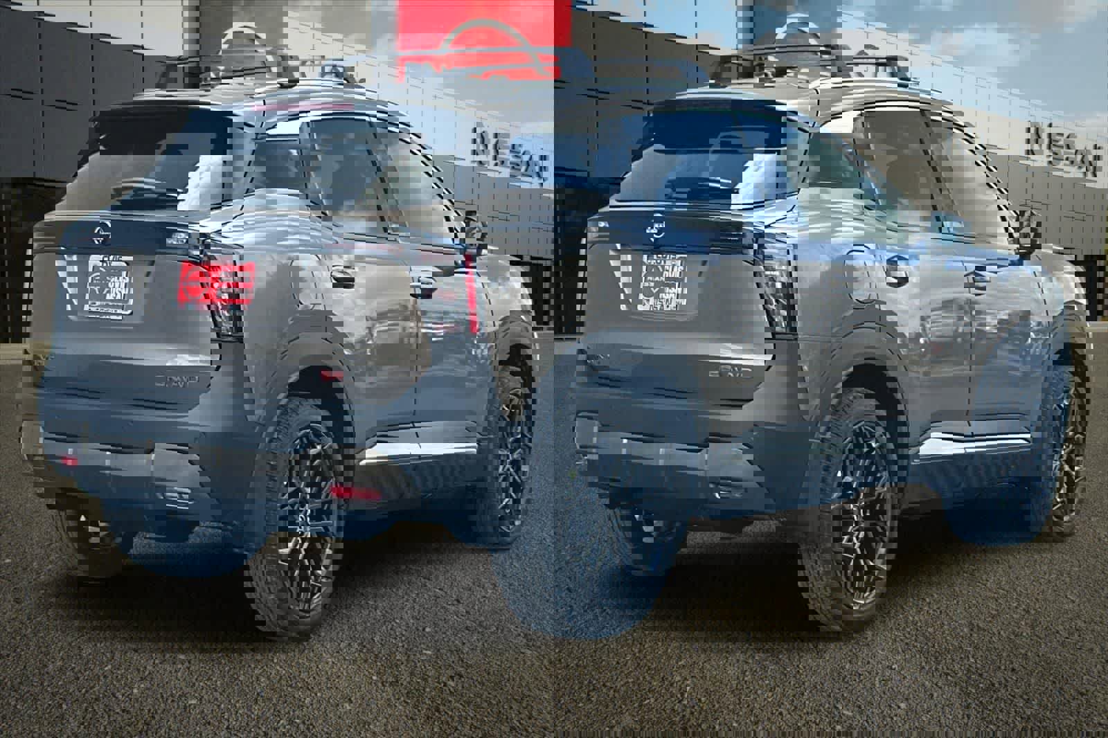 New 2026 Nissan Kicks SR w/ SR Premium Package image 3