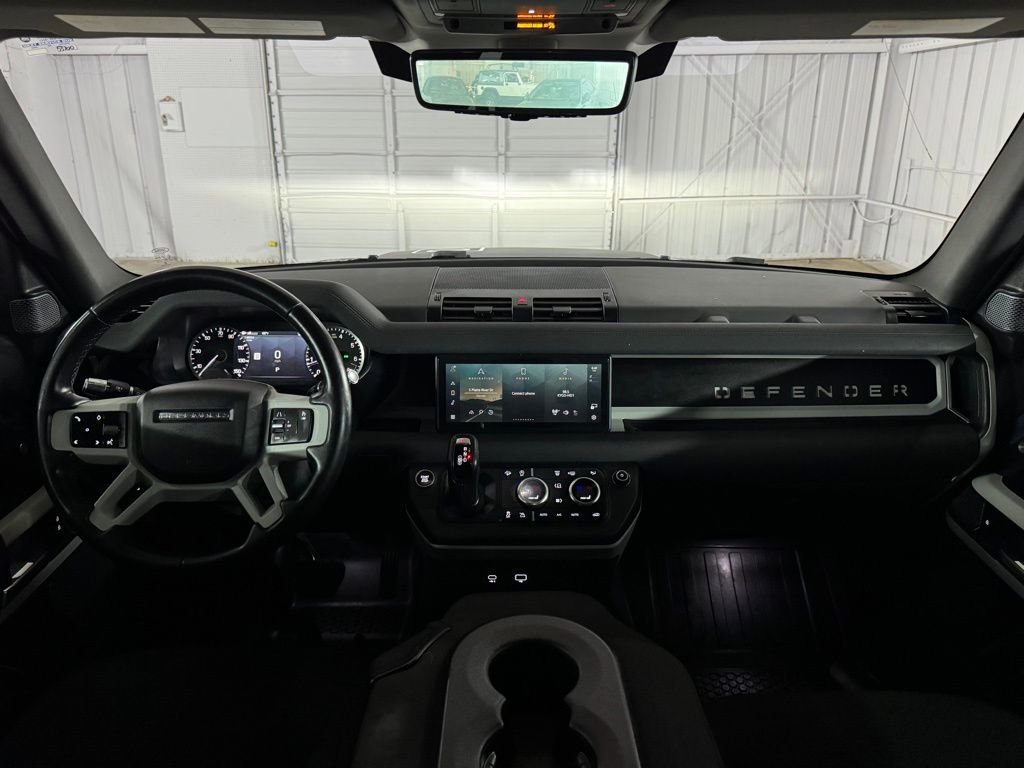 Used 2022 Land Rover Defender 110 image 24