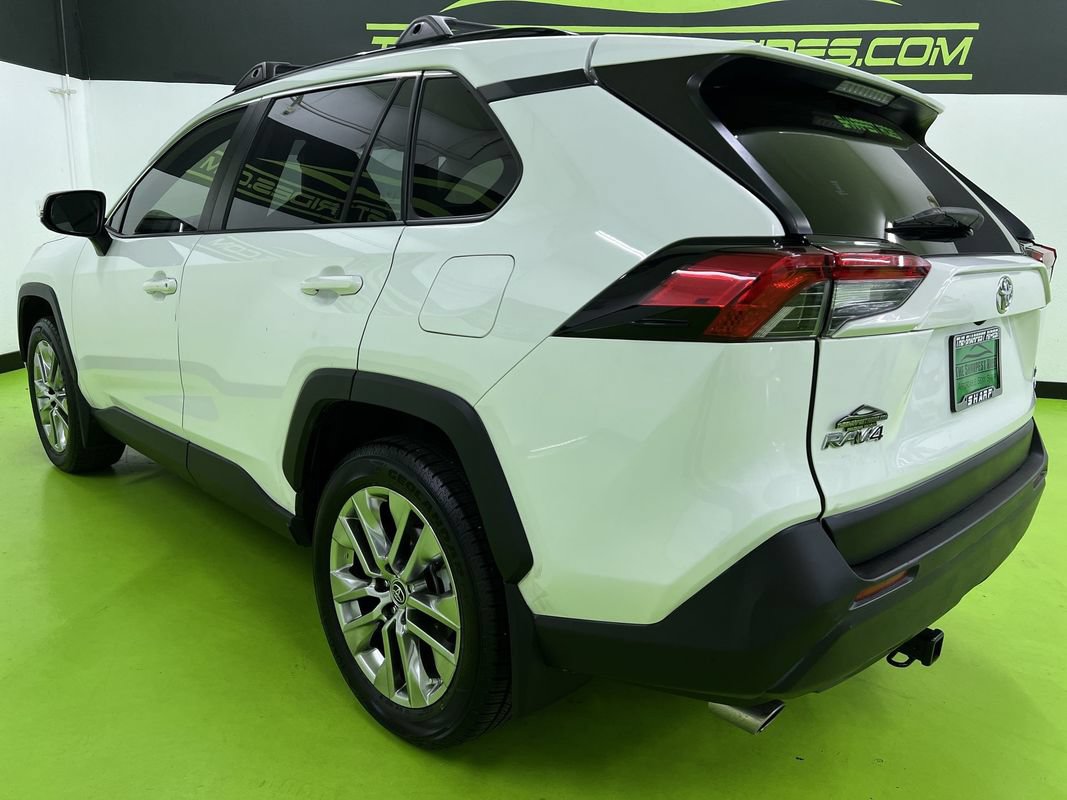 Used 2019 Toyota RAV4 XLE Premium AWD/4WD image 7