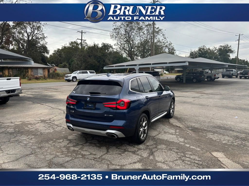 Used 2023 BMW X3 sDrive30i w/ Convenience Package image 5