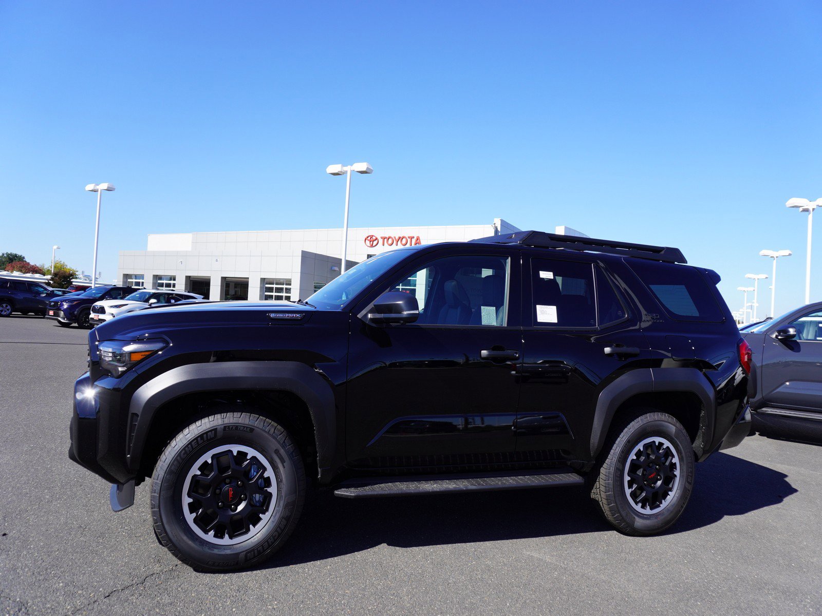 New 2025 Toyota 4Runner TRD Off-Road Premium image 9