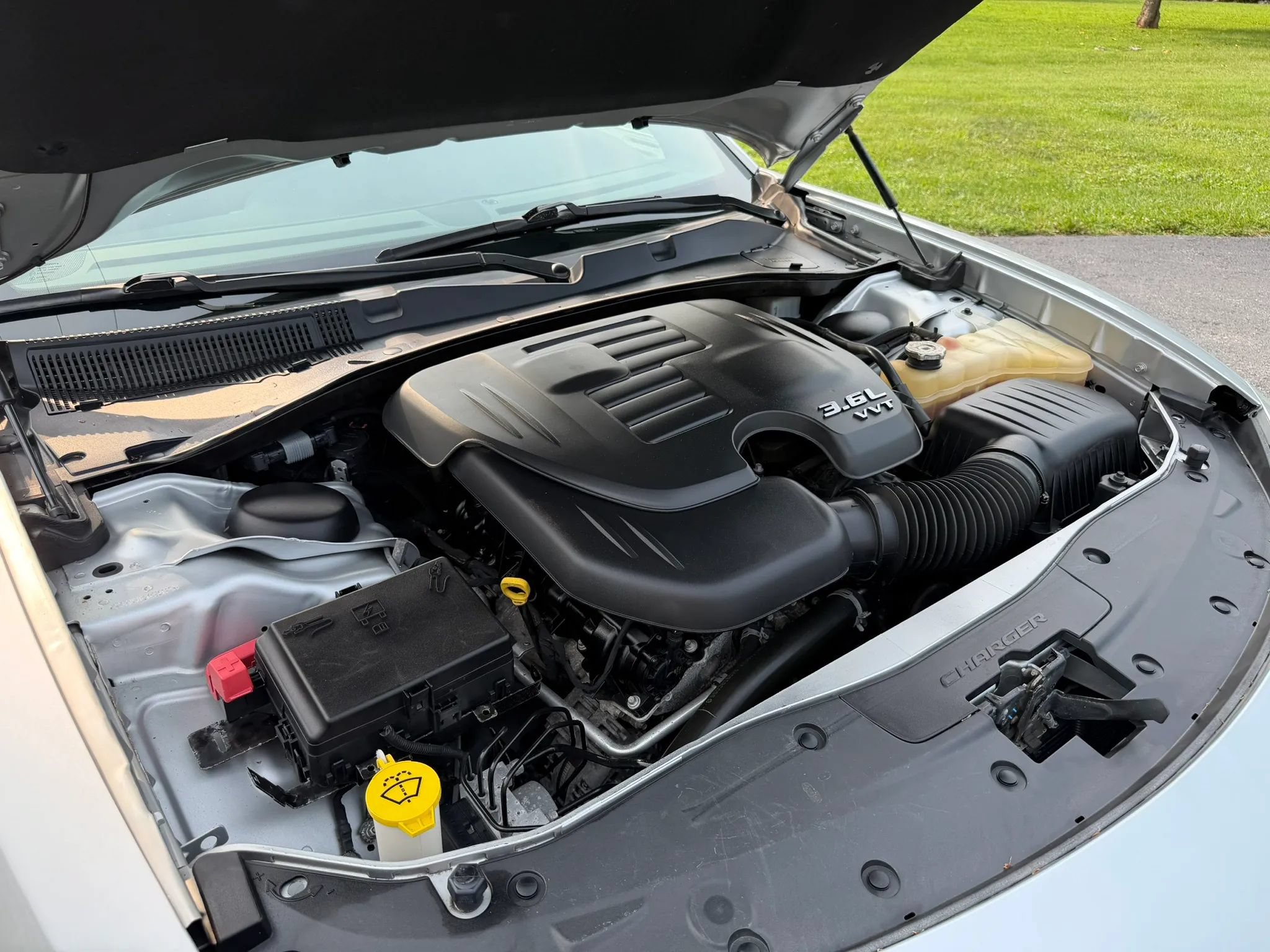 Used 2019 Dodge Charger SXT AWD/4WD image 51