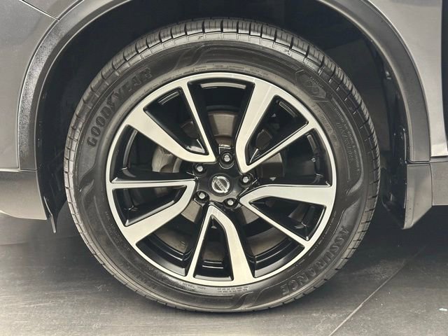Used 2020 Nissan Rogue SL AWD/4WD image 13