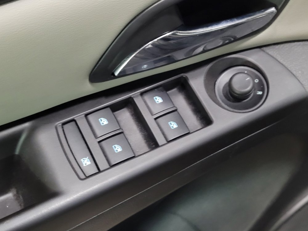 Used 2014 Chevrolet Cruze LS image 27