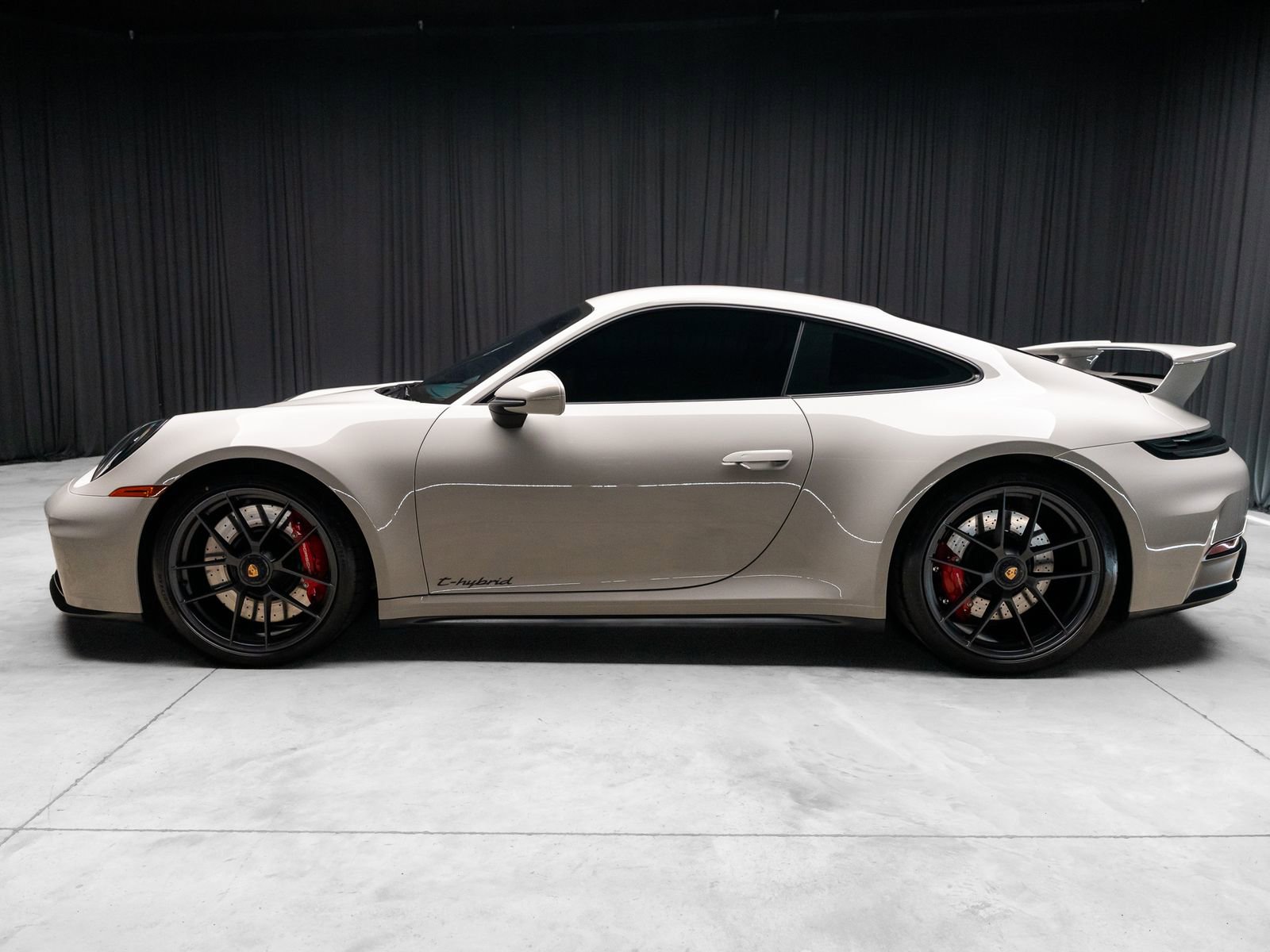 Used 2026 Porsche 911 Carrera GTS image 11