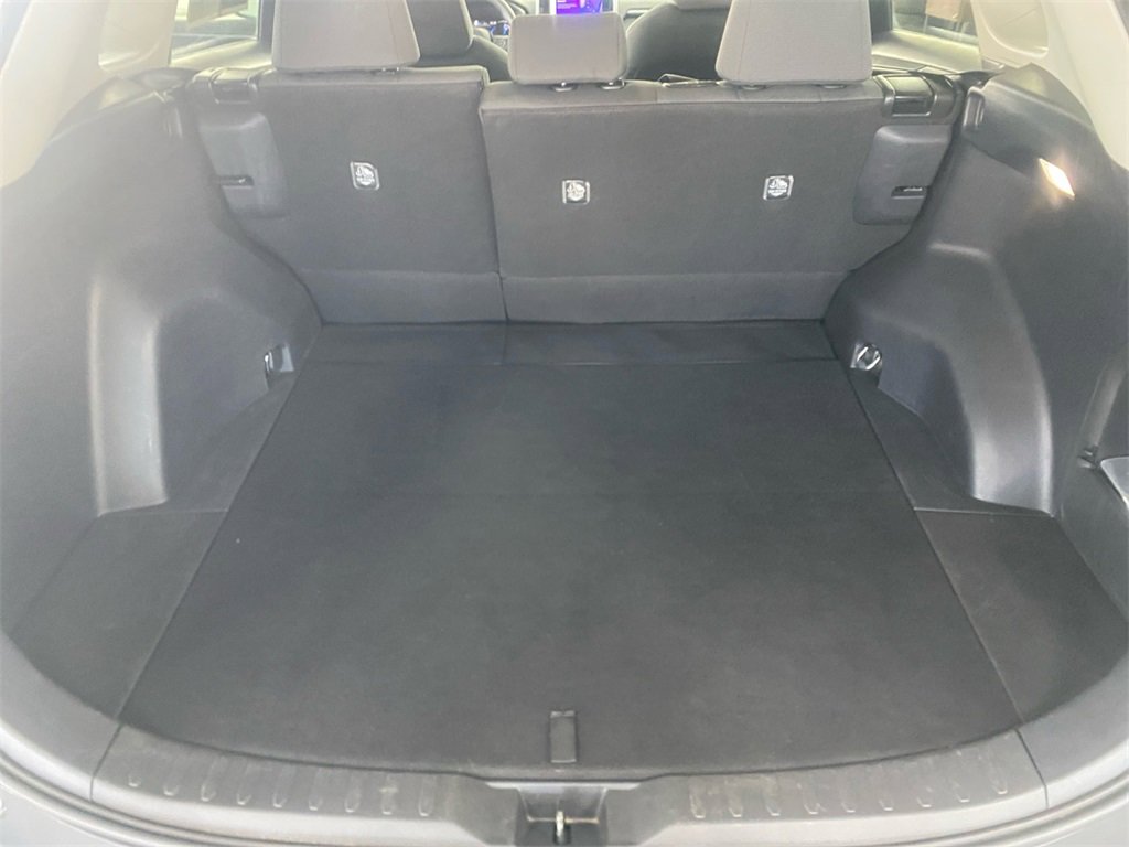Used 2025 Toyota RAV4 XLE image 16