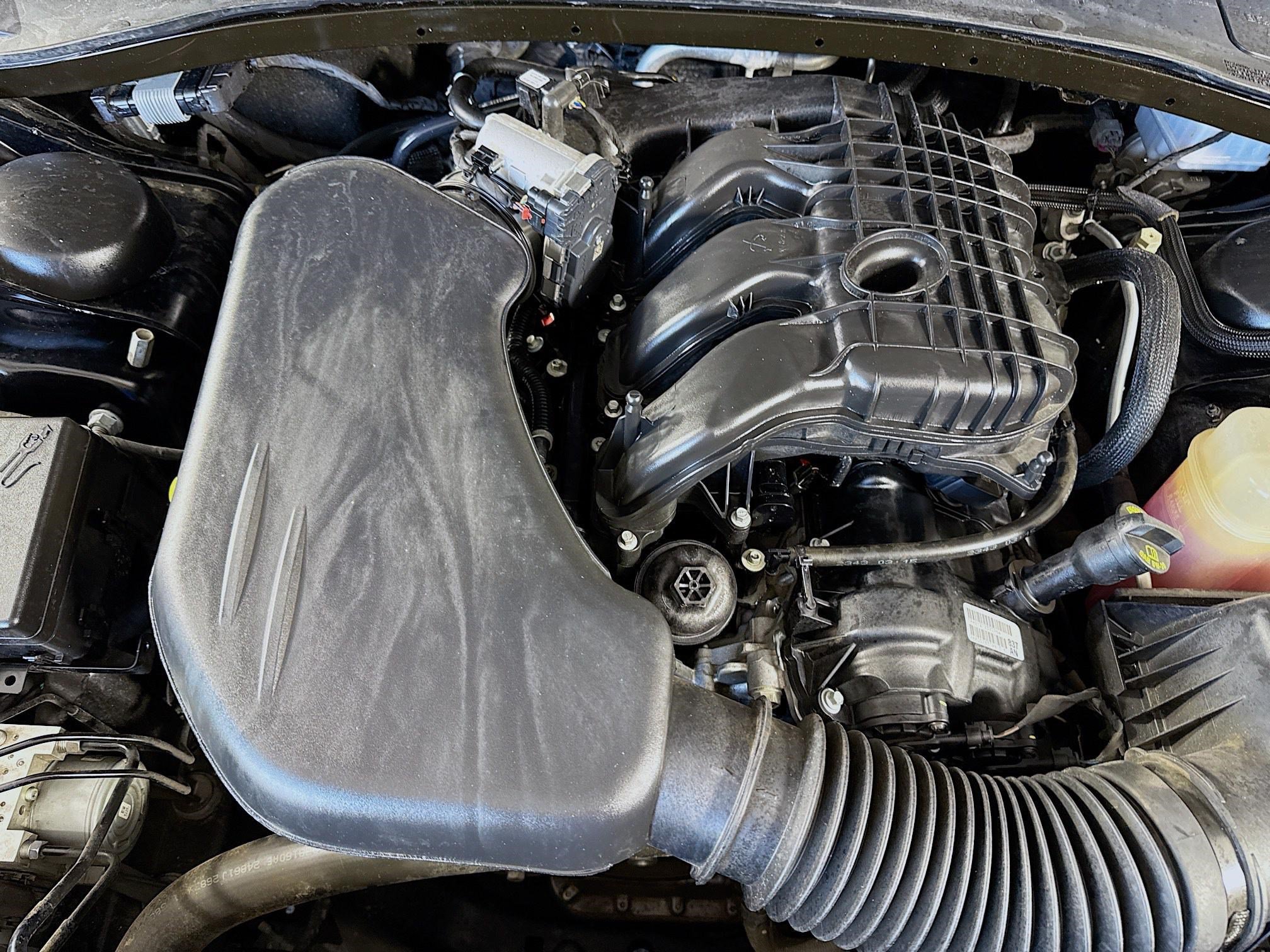 Used 2023 Chrysler 300 Touring w/ Safetytec Plus Group RWD image 39