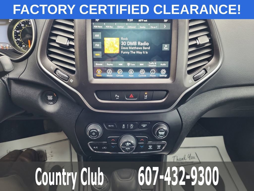 Used 2021 Jeep Cherokee Trailhawk AWD/4WD image 13