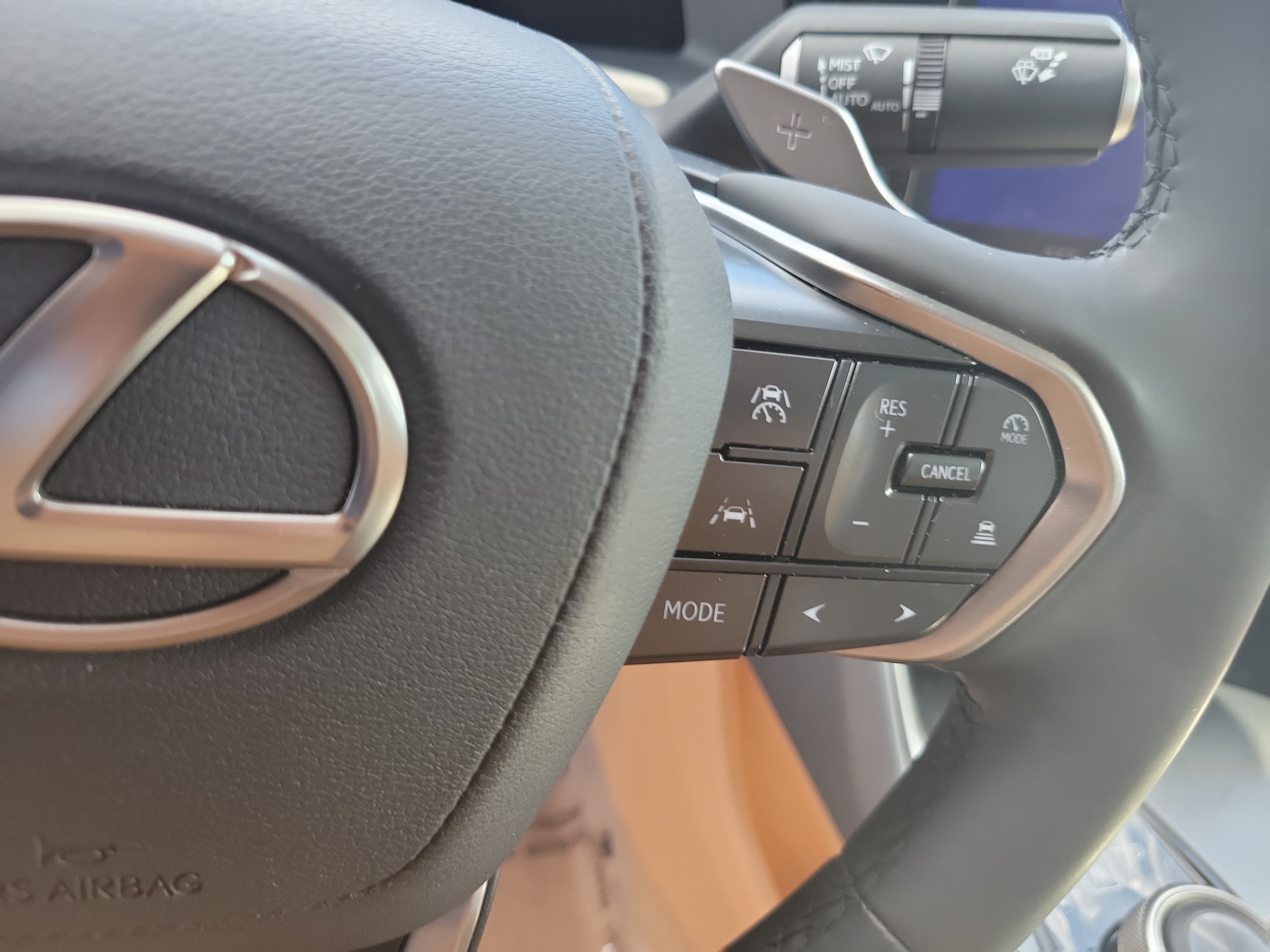 Used 2024 Lexus RZ 300e Premium w/ Accessory Package (Z1) FWD image 27