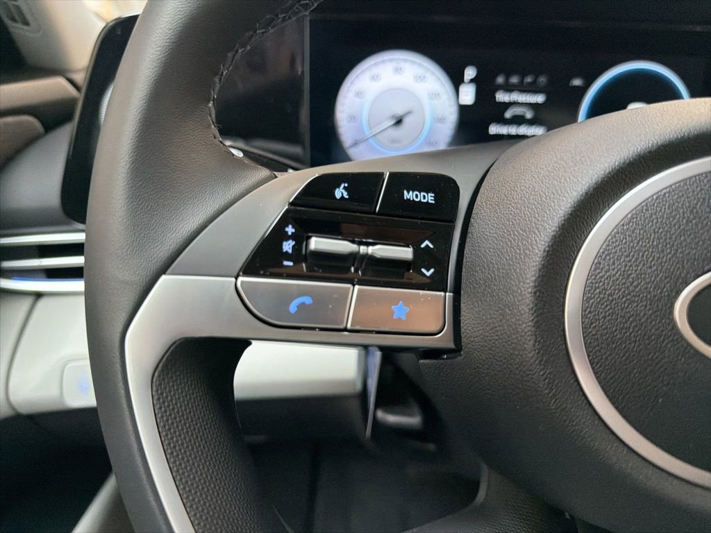 New 2026 Hyundai Elantra Limited image 16