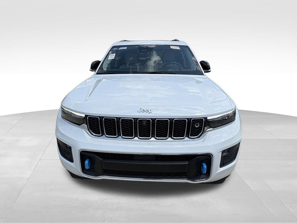 Used 2022 Jeep Grand Cherokee Overland w/ Advanced Protech Group III AWD/4WD image 6
