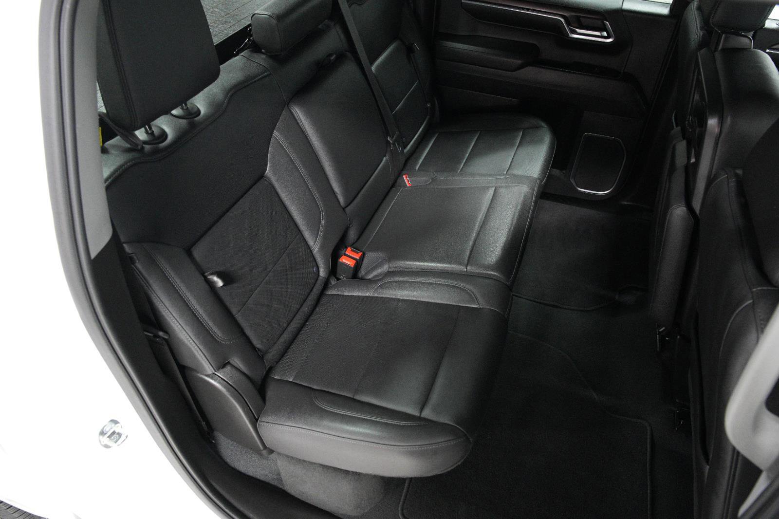 Used 2023 GMC Sierra 1500 SLT image 15