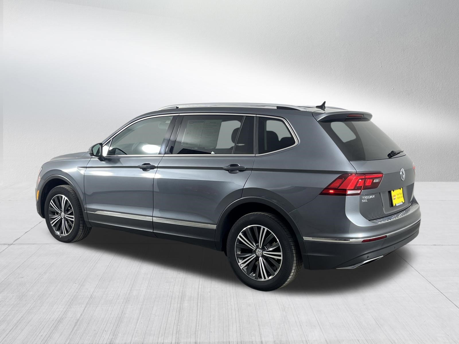 Used 2019 Volkswagen Tiguan SEL w/ 3rd Row Seat Package image 5