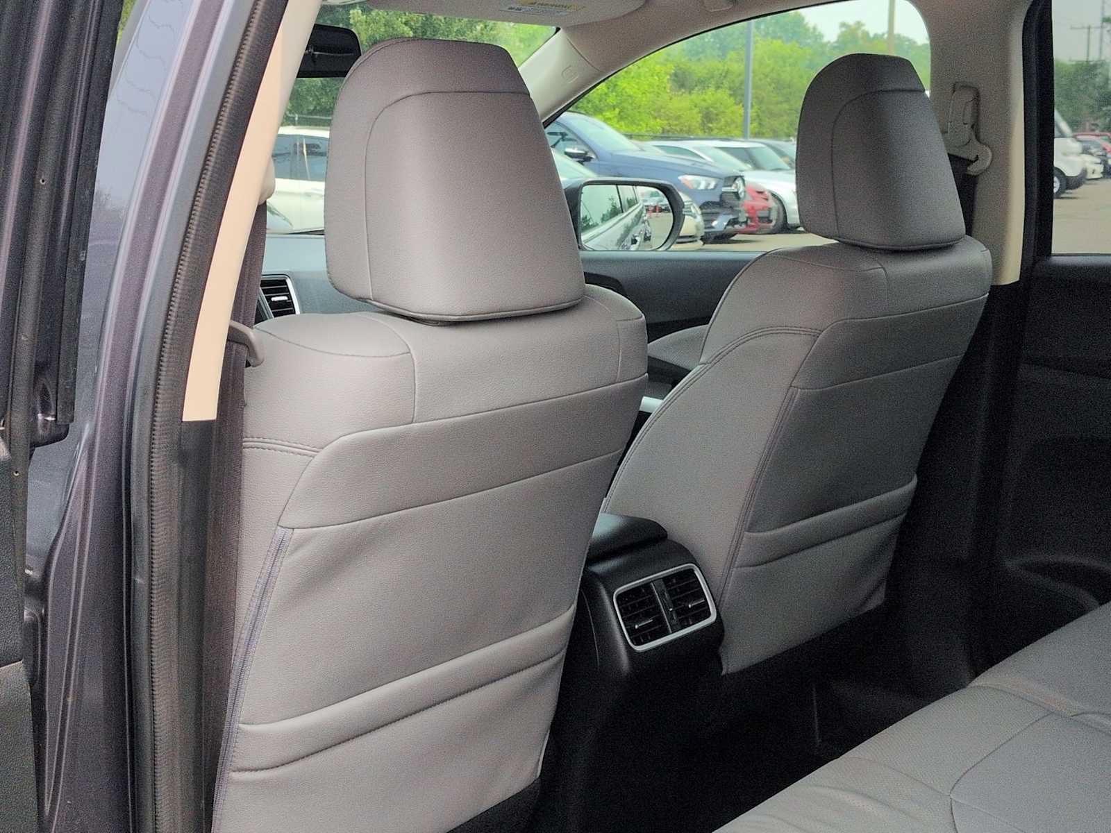 Used 2016 Honda CR-V Touring image 19