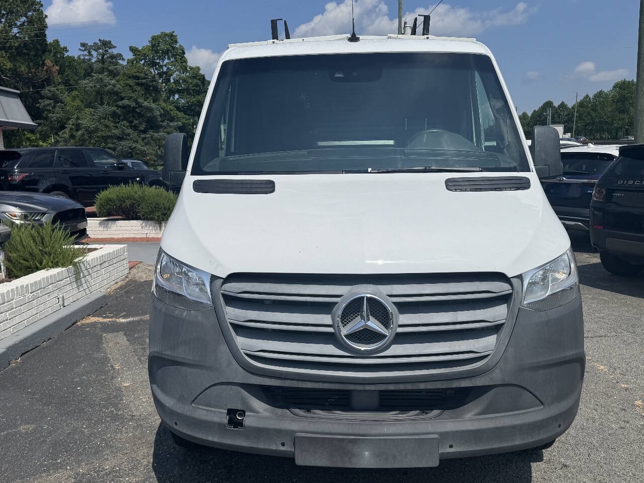 Used 2019 Mercedes-Benz Sprinter 1500 image 2