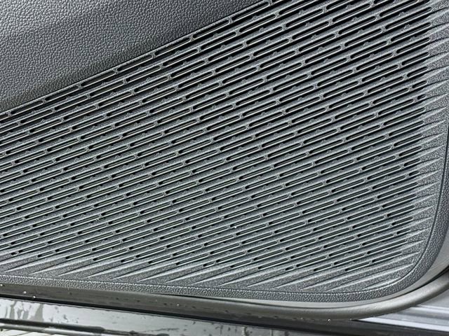 New 2026 Volkswagen Atlas Cross Sport SEL R-Line image 26