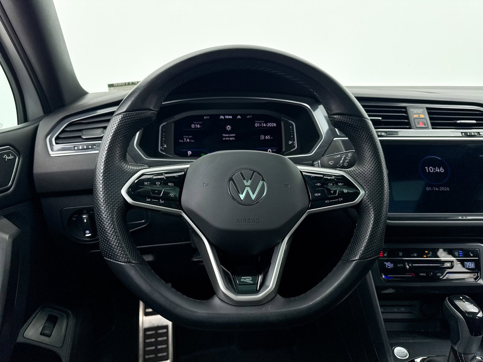 Used 2022 Volkswagen Tiguan SEL R-Line image 5