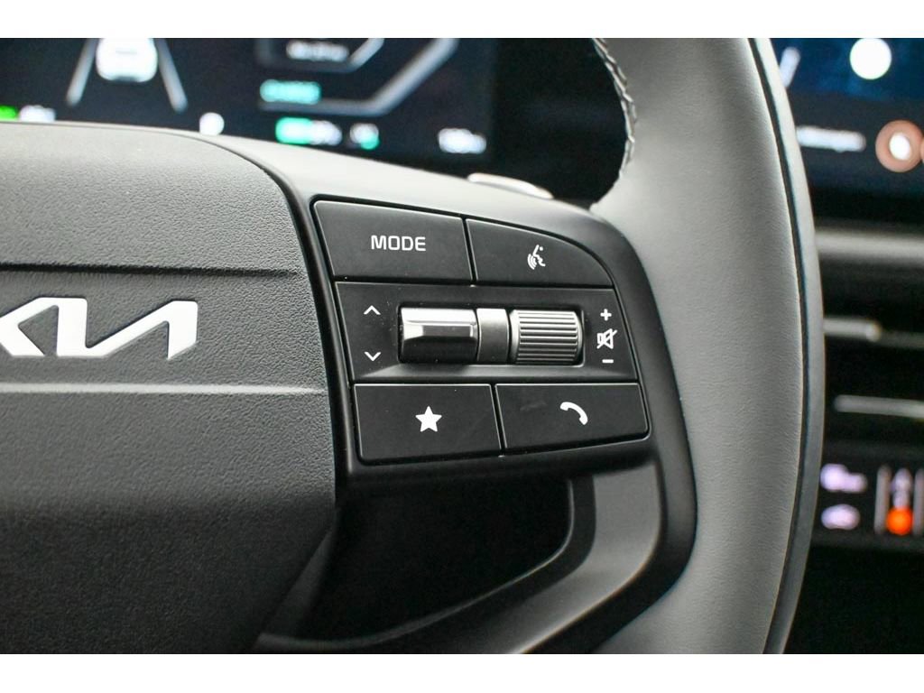 New 2025 Kia EV6 Wind image 23