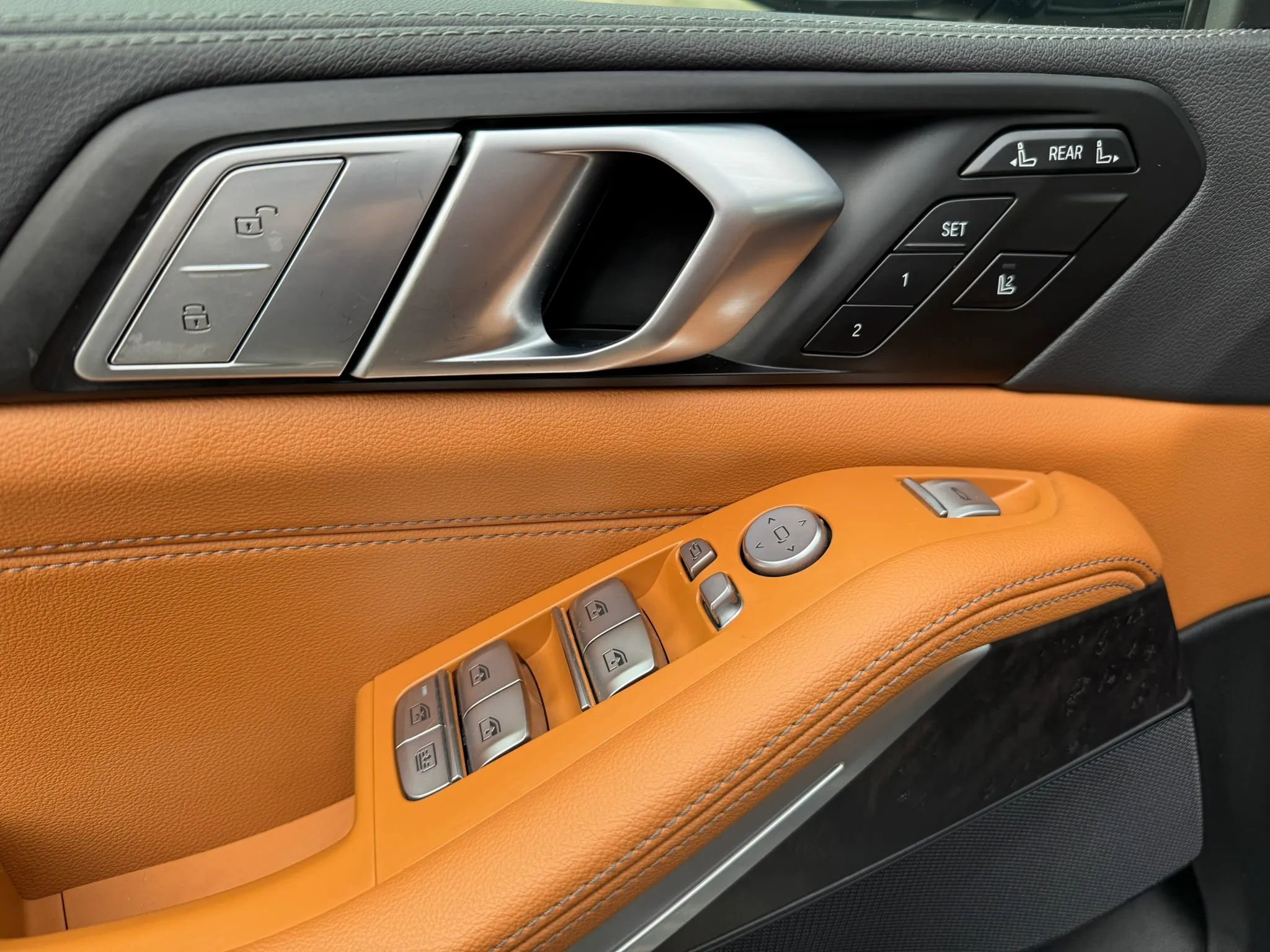 Used 2022 BMW X7 xDrive40i w/ Premium Package image 45