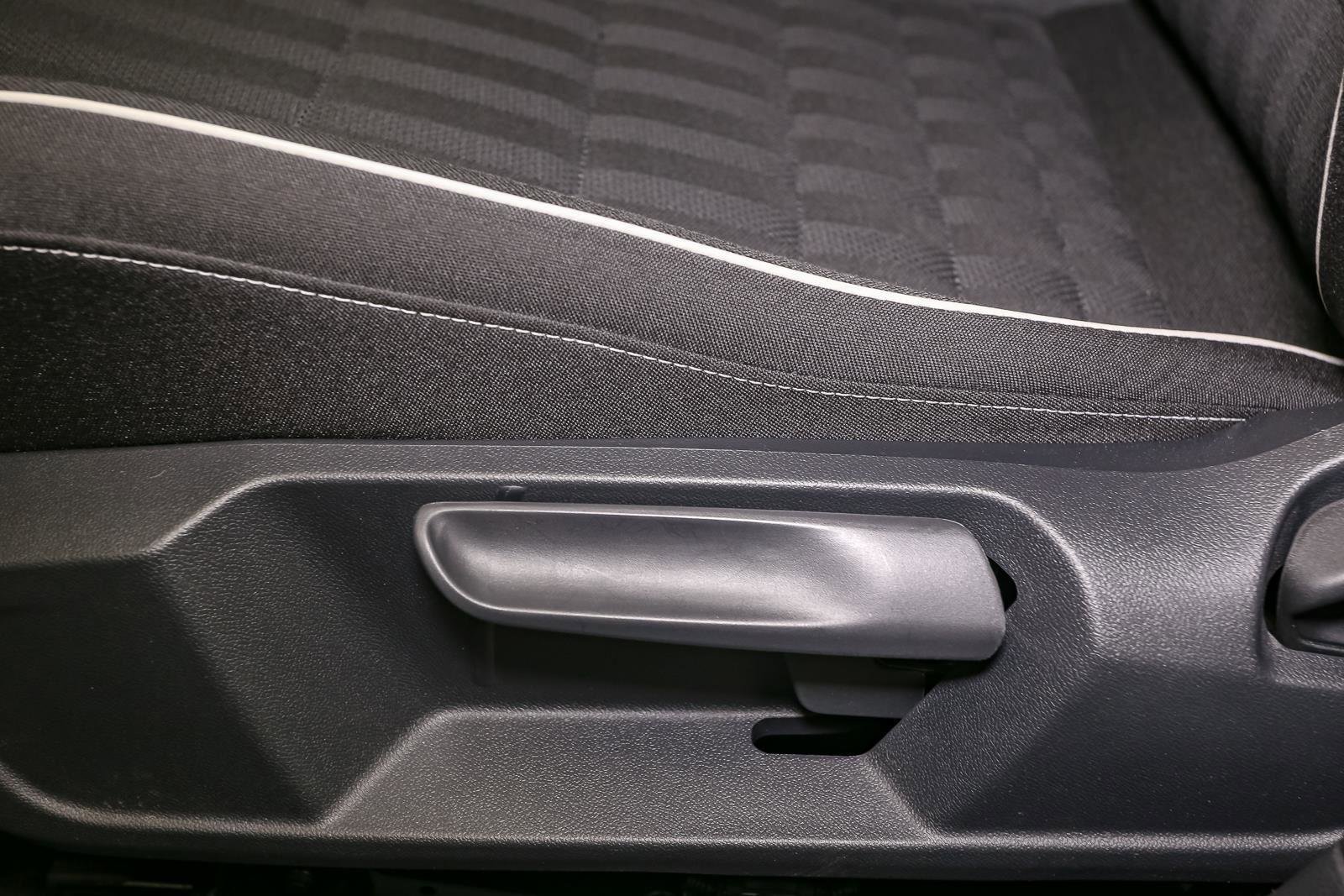 Certified 2023 Volkswagen Jetta Sport image 39