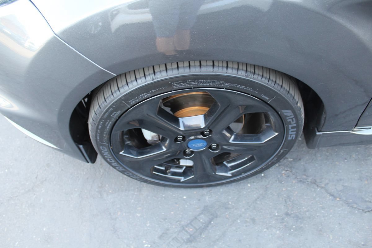 Used 2017 Ford Fiesta ST FWD image 11