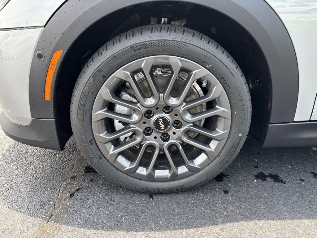 New 2025 MINI Cooper S image 9