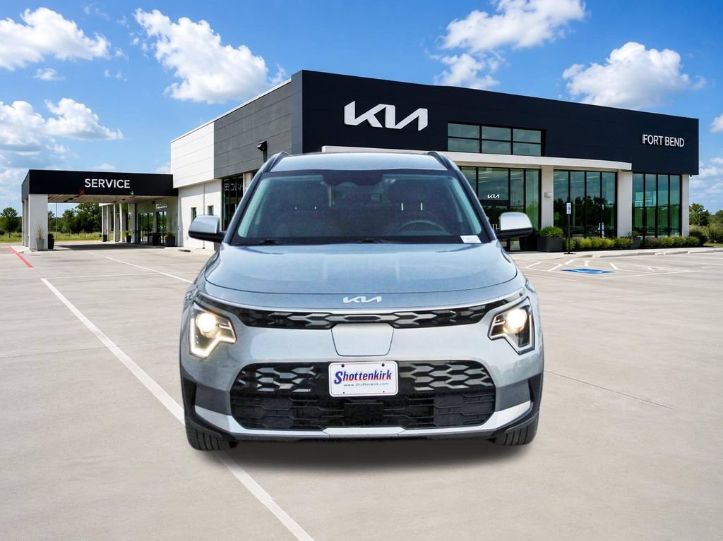 Used 2023 Kia Niro Wind FWD video 2