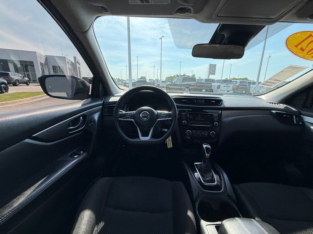 Used 2021 Nissan Rogue Sport S image 26