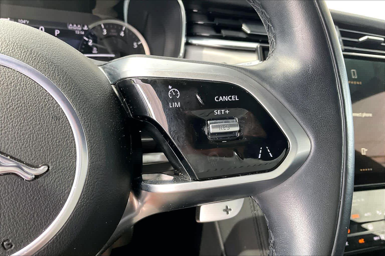 Used 2022 Jaguar F-PACE S AWD/4WD image 25