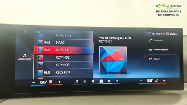 Used 2025 BMW M240i Coupe image 46