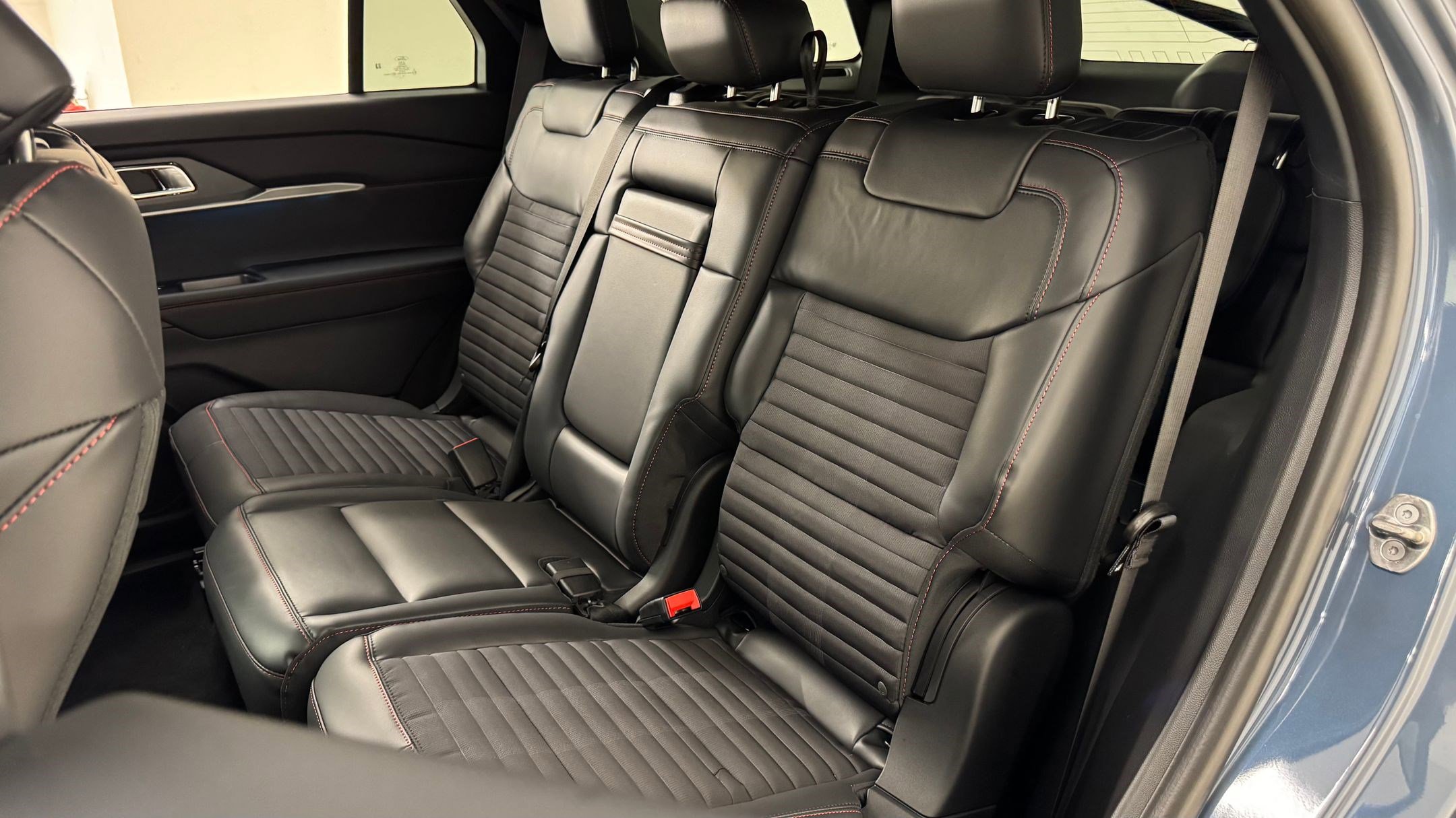 New 2026 Ford Explorer ST-Line w/ Premium Package image 14