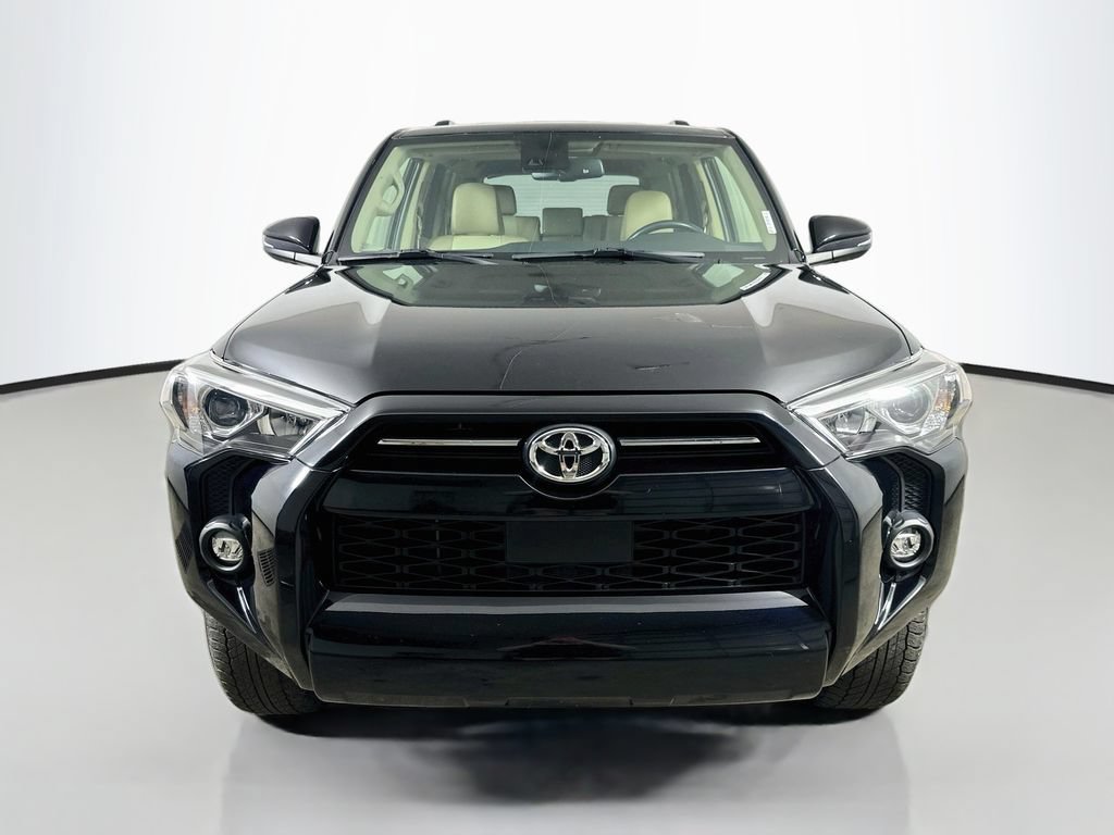 Used 2022 Toyota 4Runner SR5 Premium w/ Moonroof Package AWD/4WD image 2