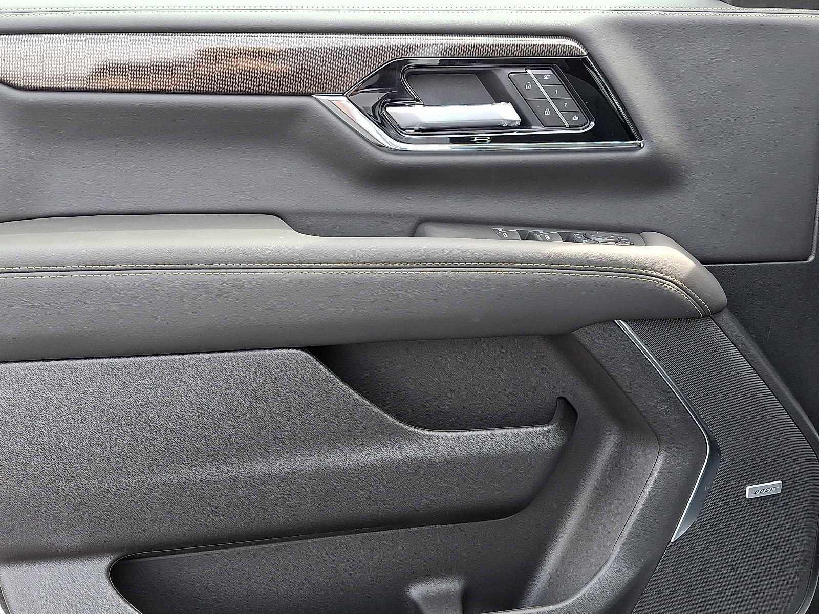 New 2026 GMC Yukon Elevation w/ Elevation Premium Package image 13