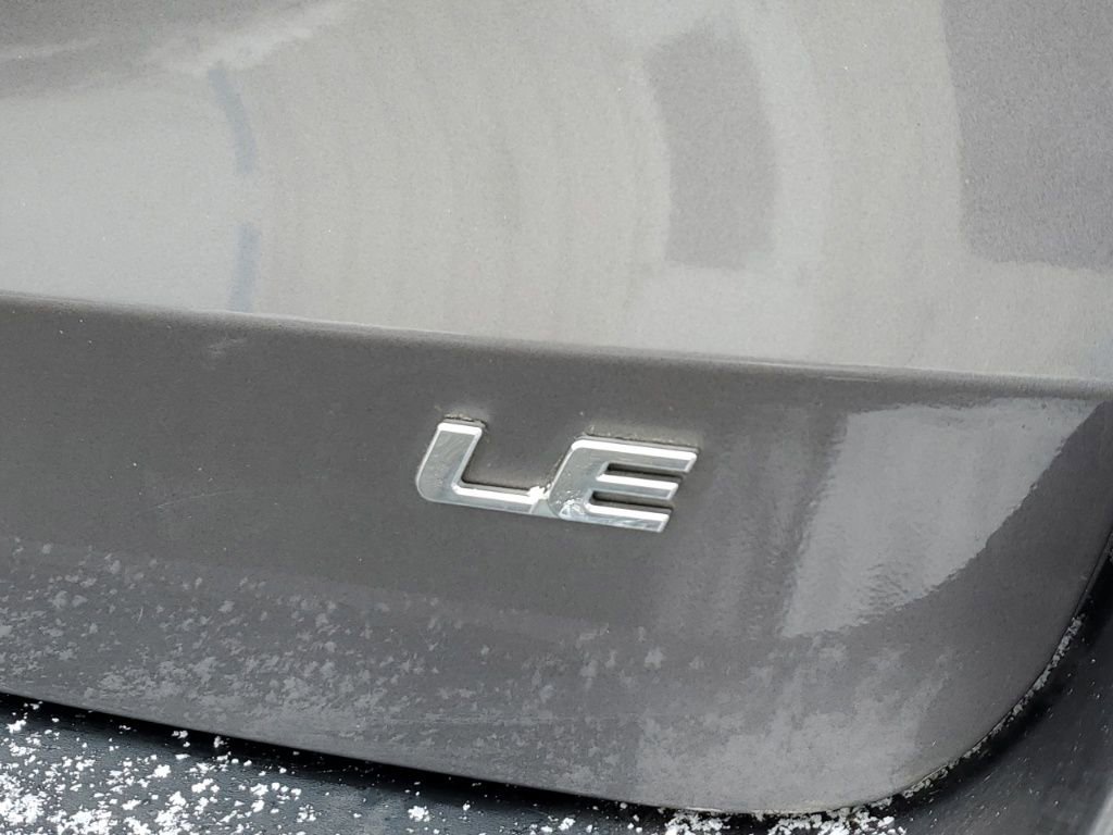 Used 2015 Toyota Sienna LE image 10