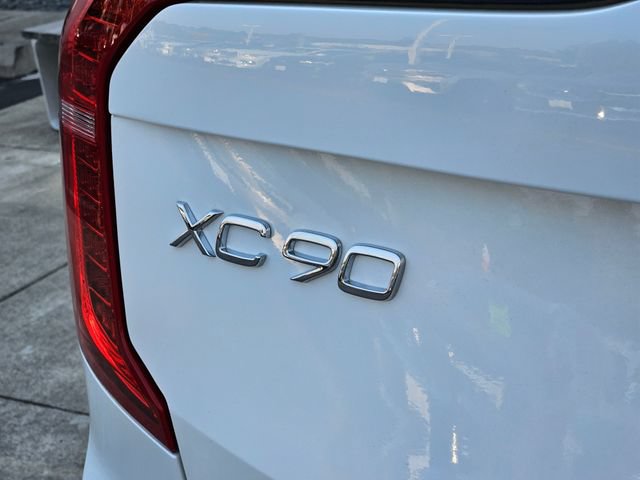 Certified 2023 Volvo XC90 T8 Plus AWD/4WD image 9