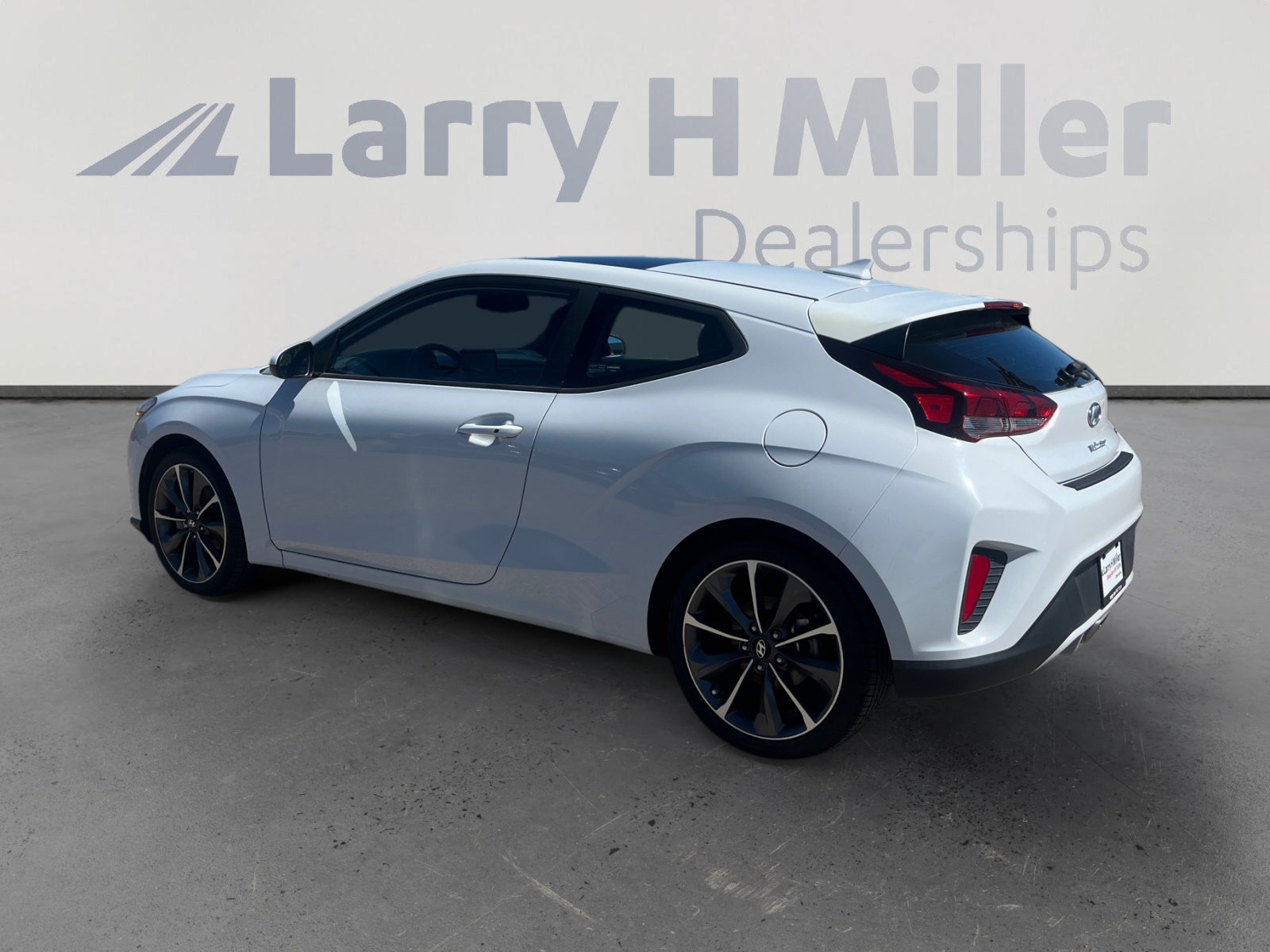 Used 2020 Hyundai Veloster 2.0 Premium image 3