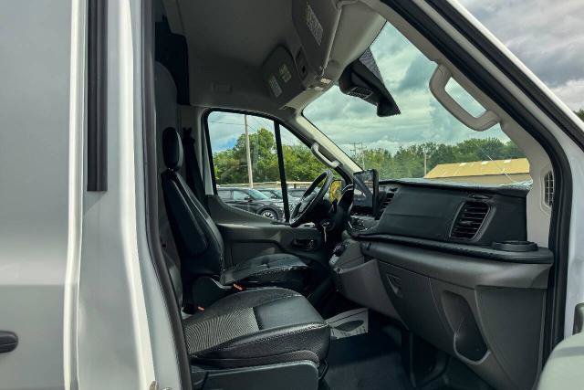 Certified 2023 Ford E-Transit Medium Roof RWD image 10
