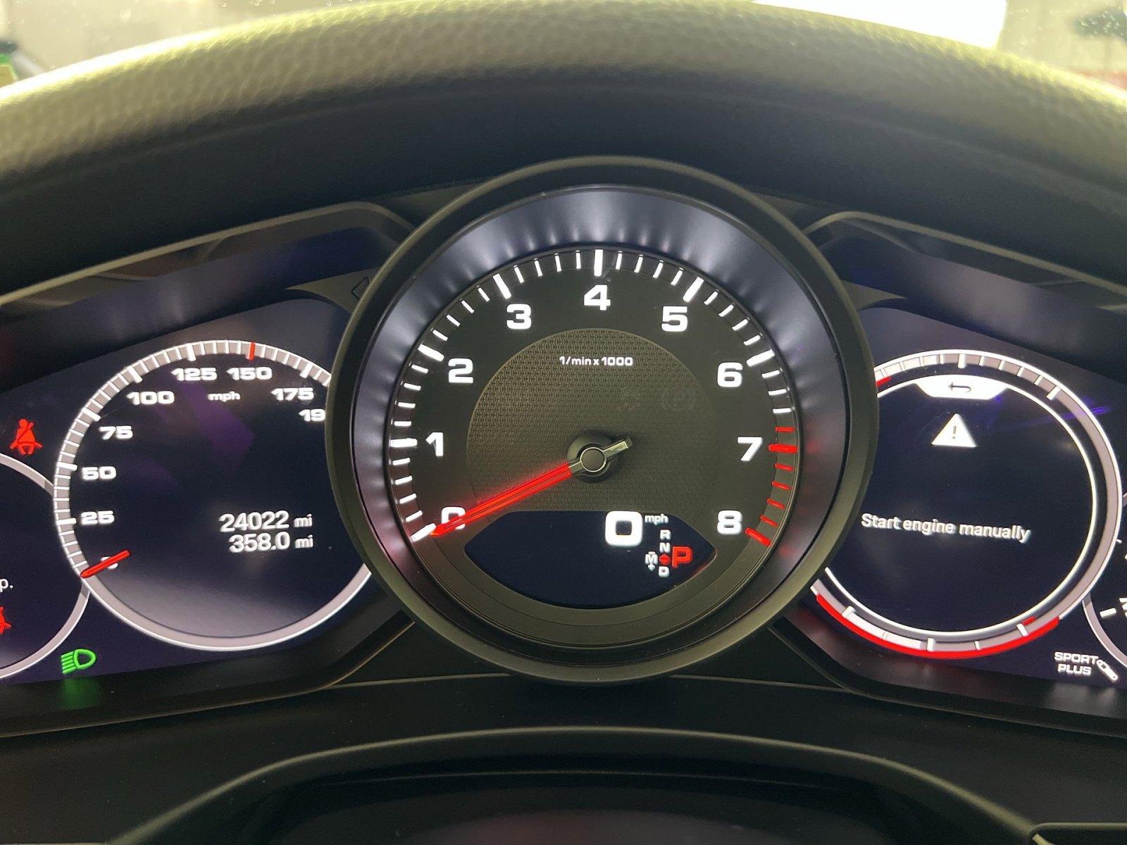 Used 2022 Porsche Panamera 4 image 17