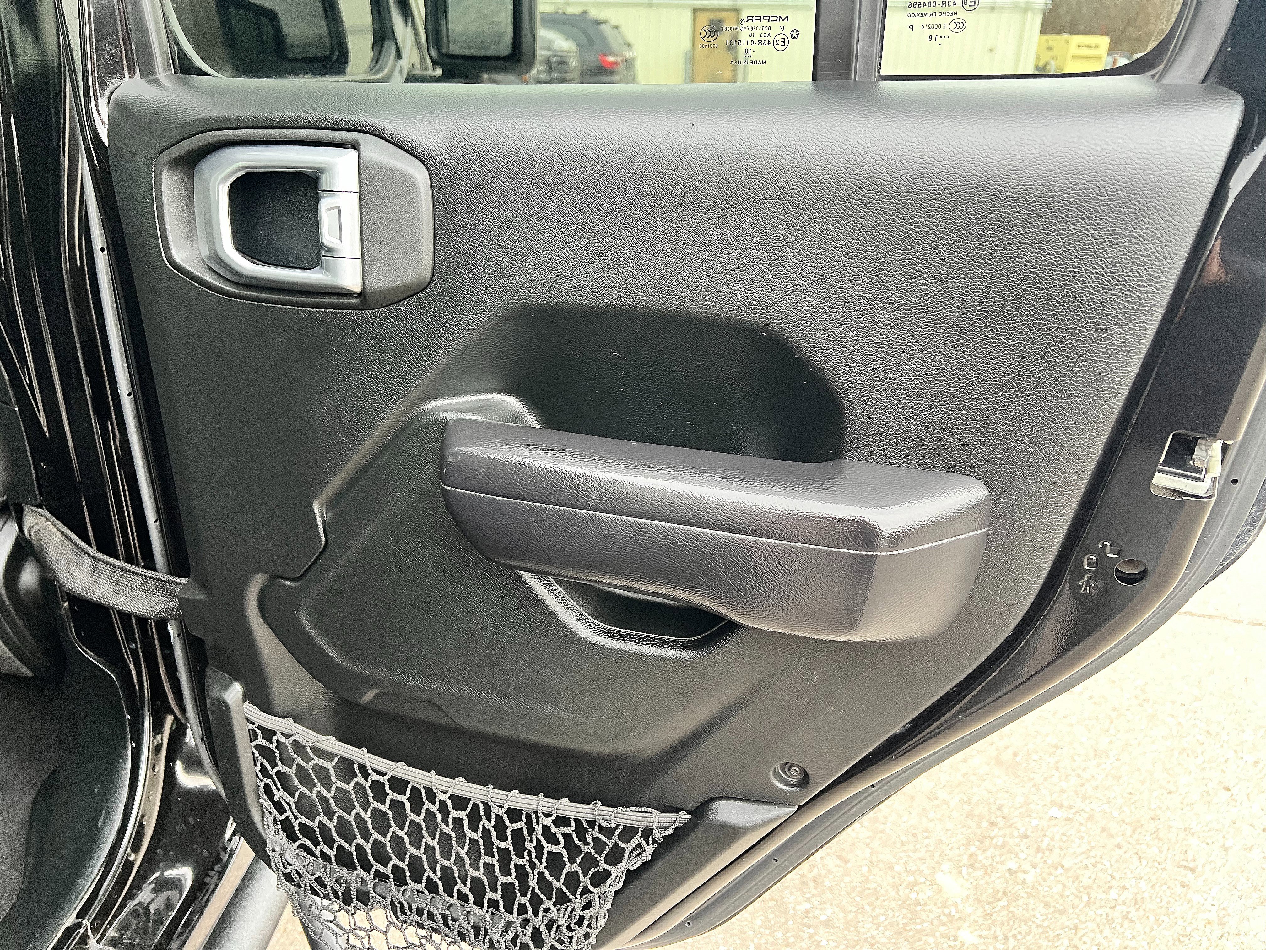 Used 2018 Jeep Wrangler Unlimited Sport S image 27