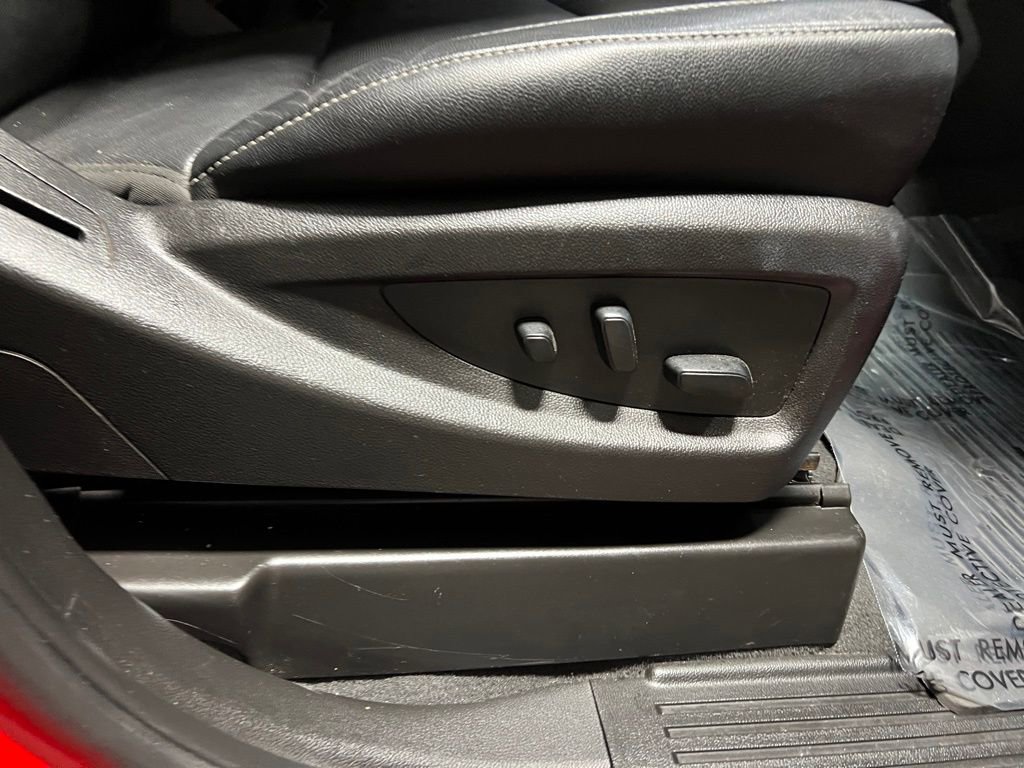 Used 2019 Chevrolet Silverado 2500 LTZ w/ LTZ Plus Package image 12