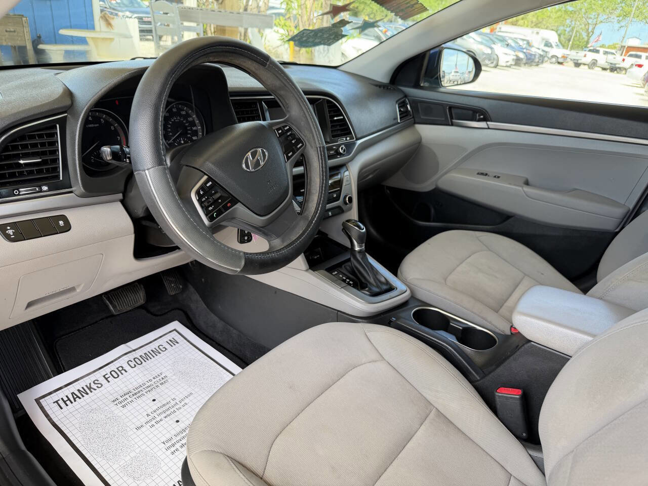 Used 2018 Hyundai Elantra SE w/ SE Connectivity Package 04 FWD image 10