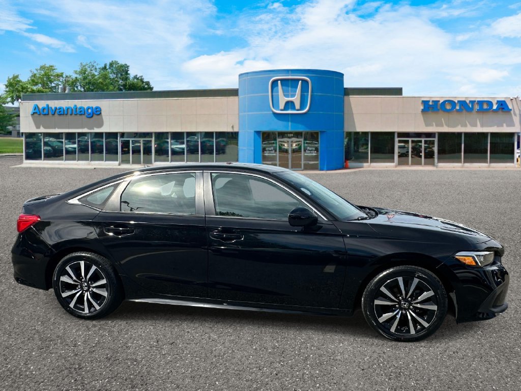 Certified 2023 Honda Civic EX image 3