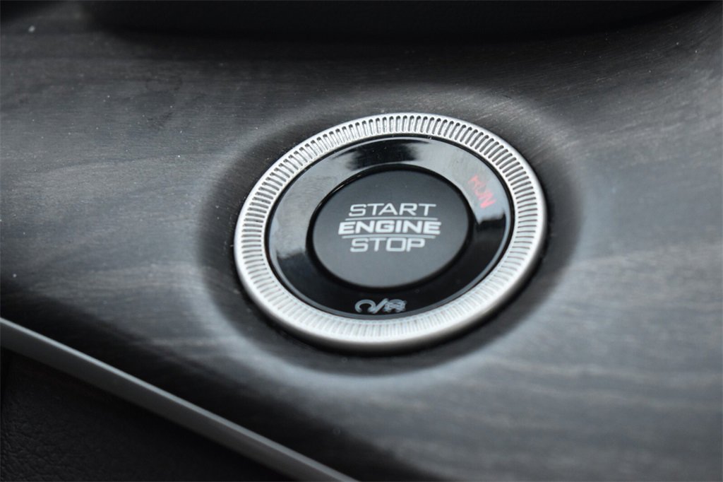 Used 2023 Jeep Grand Cherokee L Limited image 34