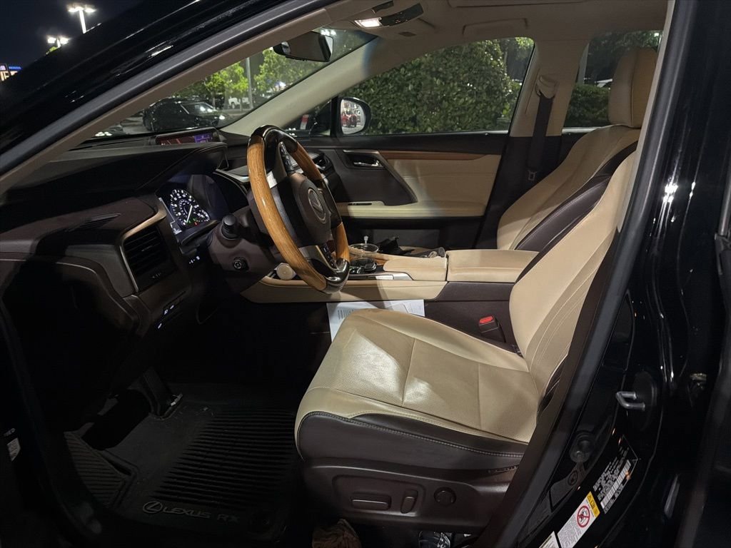 Used 2019 Lexus RX 350L FWD image 3