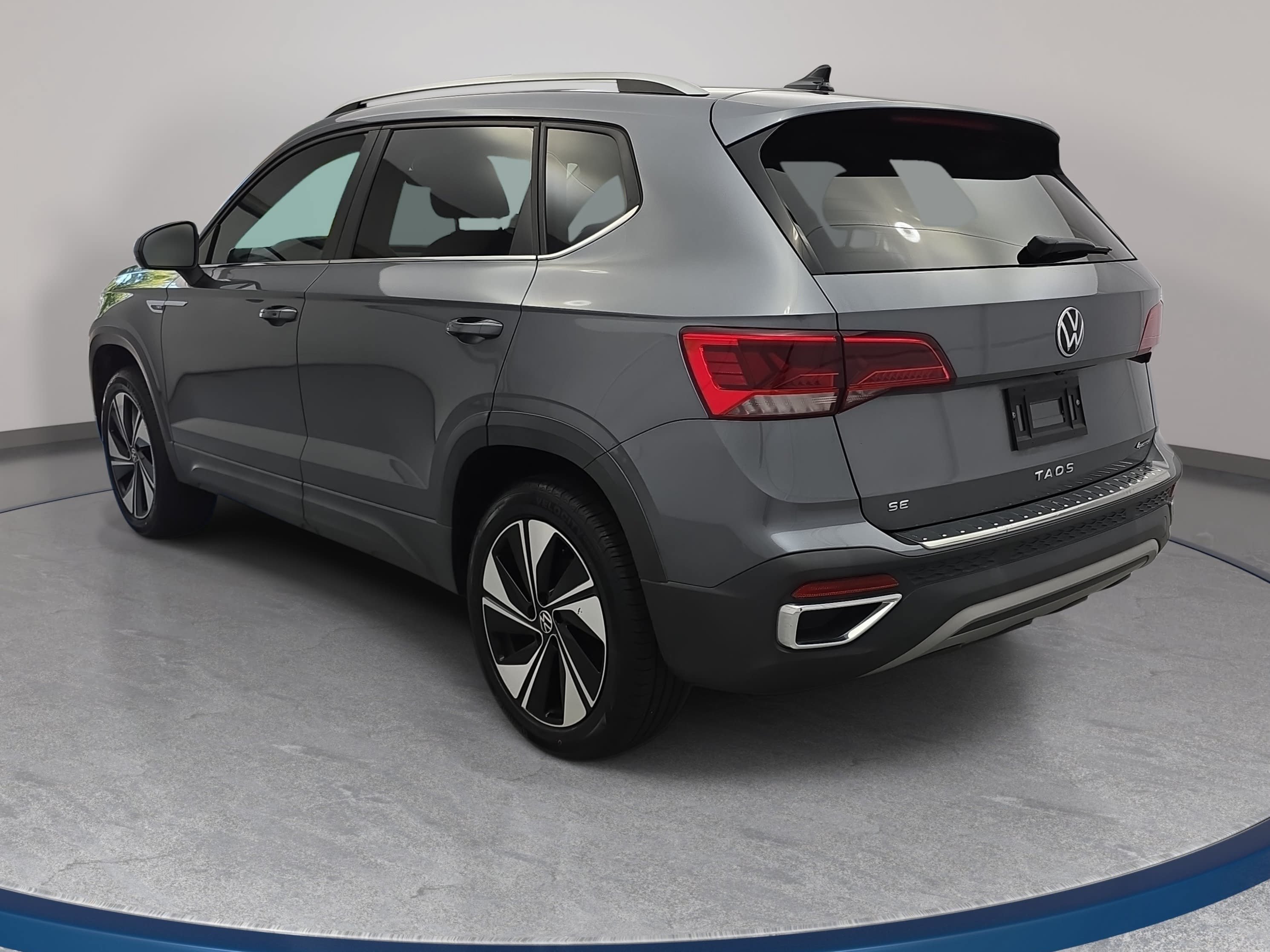 Certified 2024 Volkswagen Taos SE AWD/4WD image 7