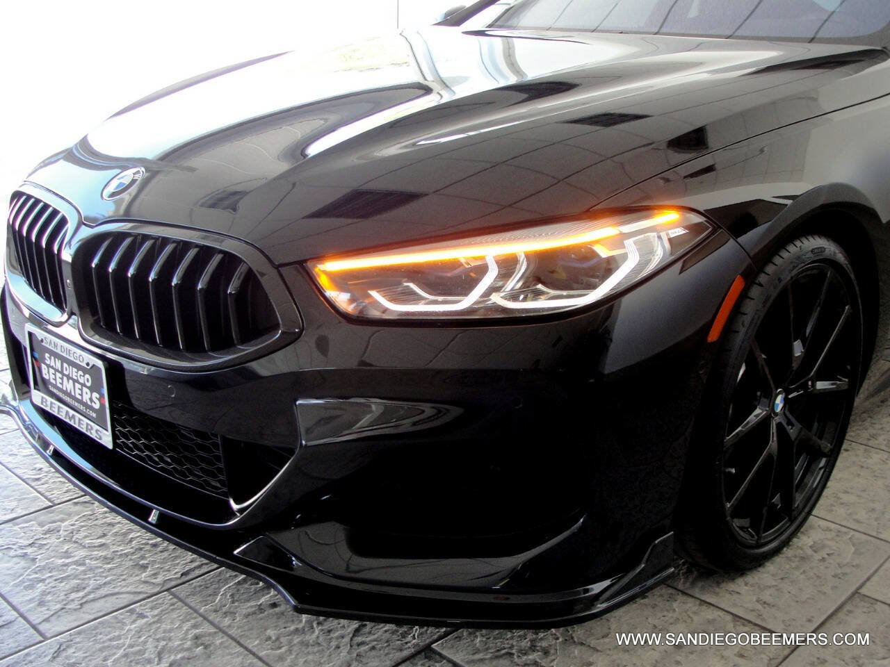 Used 2022 BMW M850i xDrive Coupe w/ Driving Assistance Package AWD/4WD image 23