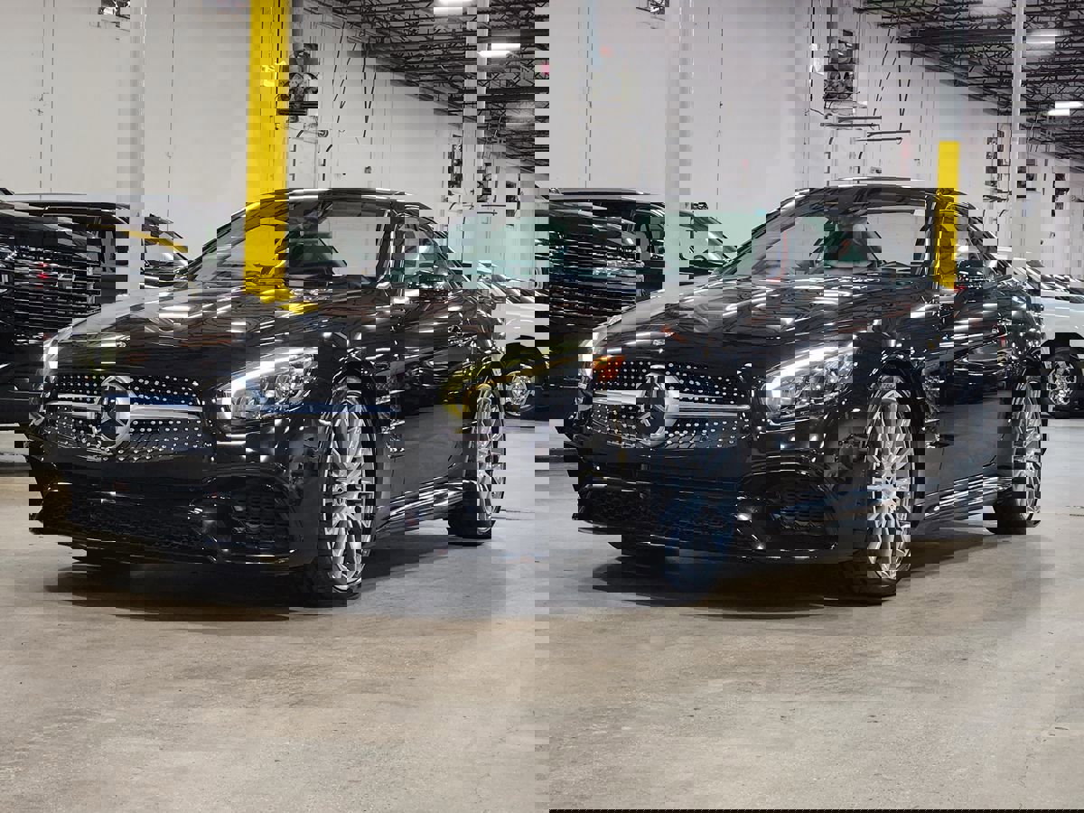 Used 2018 Mercedes-Benz SL 450 image 4