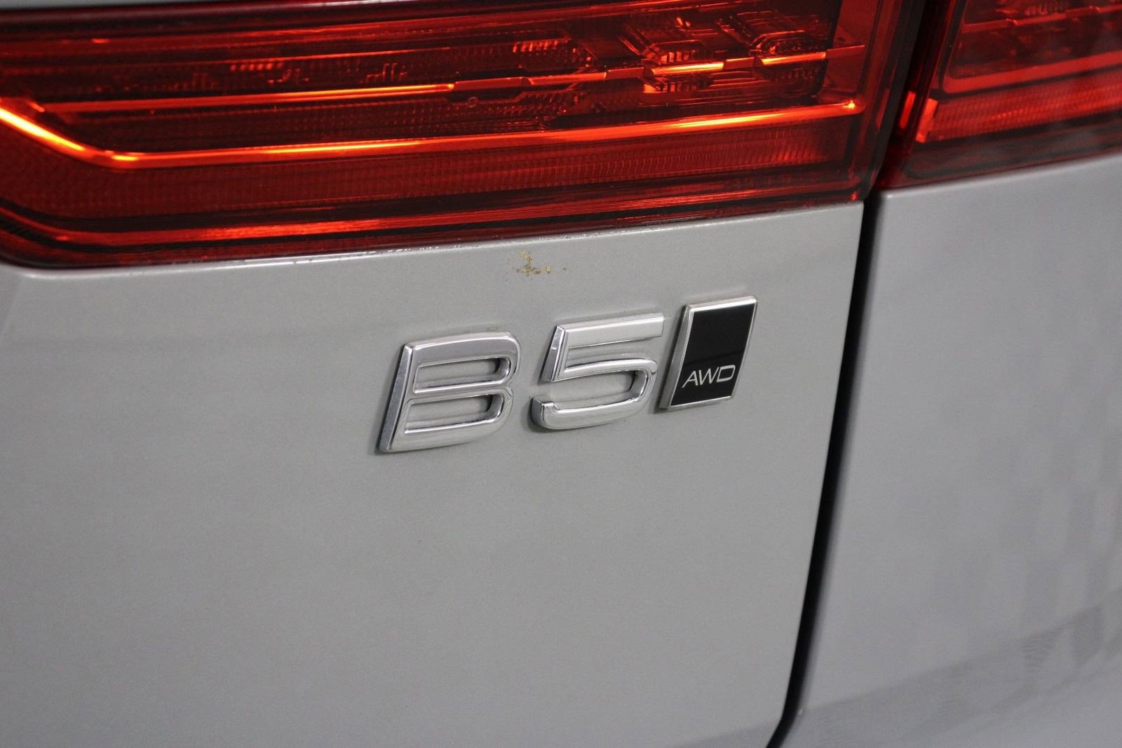 Certified 2025 Volvo XC60 B5 Core AWD/4WD image 20